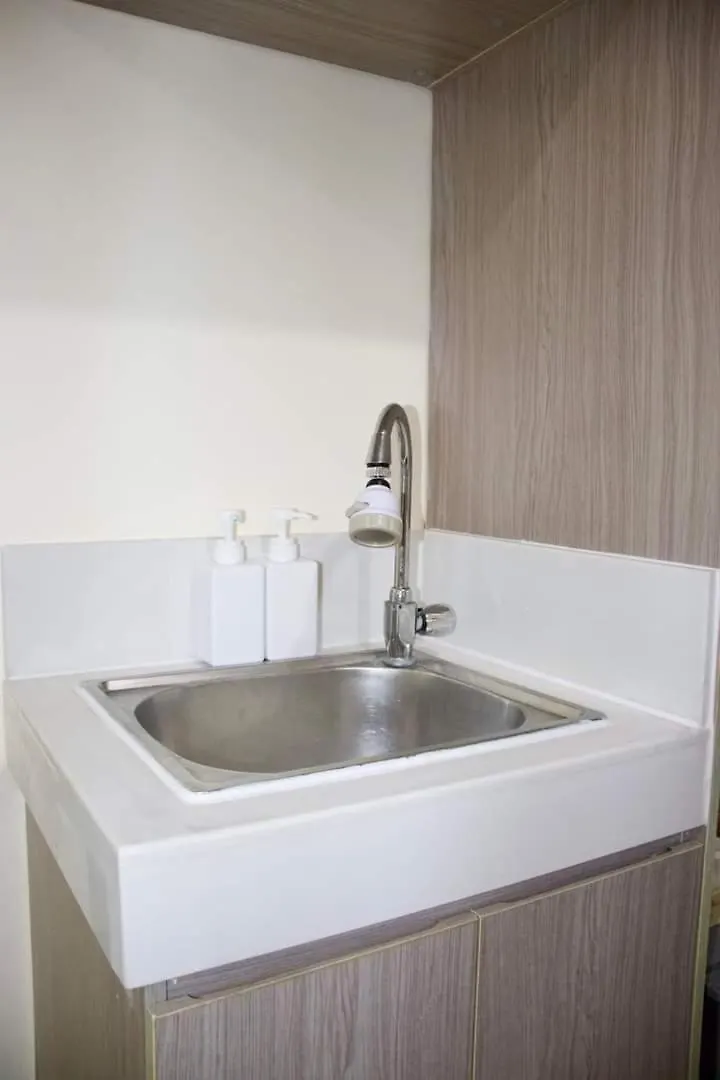 ***** Hotel Affordable And Homey Condo In Metro Manila Message Balai Adi Blue App First Before Booking Mandaluyong Philippines